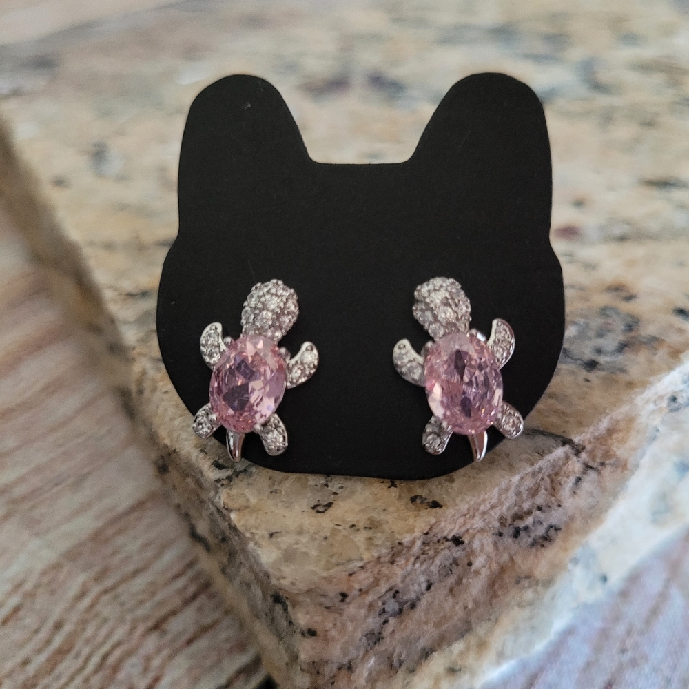 Pink Sea Turtle Stud Earrings π’β¨οΈ - Picture 6 of 7